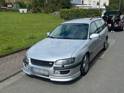 gebraucht Opel Omega B Caravan 2.5 V6 TÜV 2026