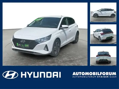 Gebraucht Hyundai i20 Edition 30 101 PS (74 kW) 2022 Weiß Kleinwagen