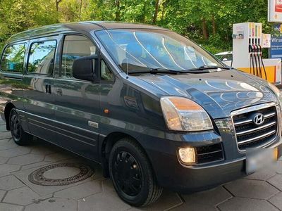 gebraucht Hyundai H-1 STAREX 2.5 CRDI - *1A GEPFLEGT* - KLIMA| 9 SITZER| TÜV