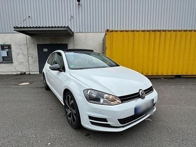 Gebraucht VW Golf VII 116 PS (85 kW) 2013 Weiß Kleinwagen
