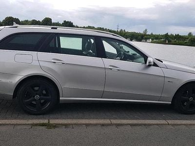 Mercedes E200