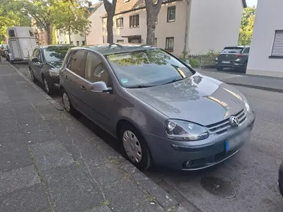 Gebraucht VW Golf V 90 PS (66 kW) 2005 Grau Kleinwagen