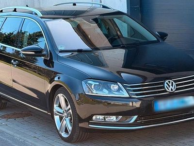 Używany VW Passat Highline 177 KM (130 kW) 2014 Czarny Kombi