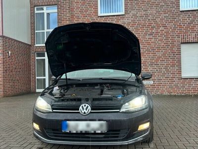 gebraucht VW Golf VII Kombi 1,6l Lounge