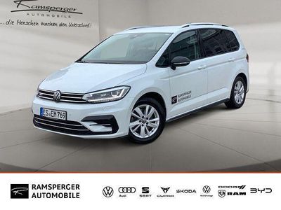 Gebraucht VW Touran Goal 150 PS (110 kW) 2025 Weiß (oryxweiß perlmutteffekt) Van / Kleinbus