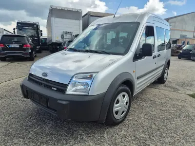 Gebraucht Ford Tourneo Connect 90 PS (66 kW) 2006 Silber Van / Kleinbus