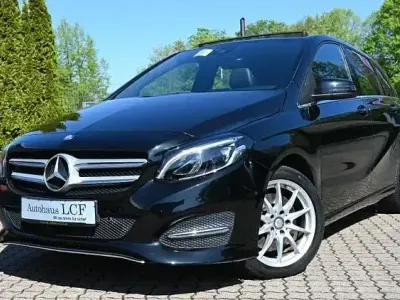 Gebraucht Mercedes B250 Urban 211 PS (155 kW) 2015 Schwarz Van / Kleinbus