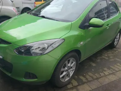 Brugt Mazda 2 85 HK (62 kW) 2009 Grøn Hatchback