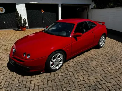 Gebraucht Alfa Romeo GTV 218 PS (160 kW) 2001 Rot Coupé