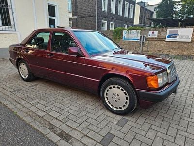Gebraucht Mercedes 190 Avantgarde 109 PS (80 kW) 1992 Rot Limousine