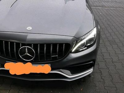 Grau Gebraucht 2017 Mercedes C63S AMG AMG Limousine | 43.999 € (Fairer Preis)
