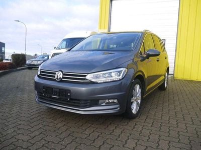 Grau Gebraucht 2017 VW Touran Highline Van / Kleinbus | 19.950 € (Guter Preis)
