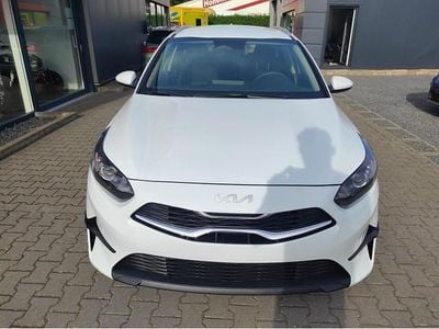 Neu Kia Ceed Sportswagon 140 PS (102 kW) 2025 Kombi