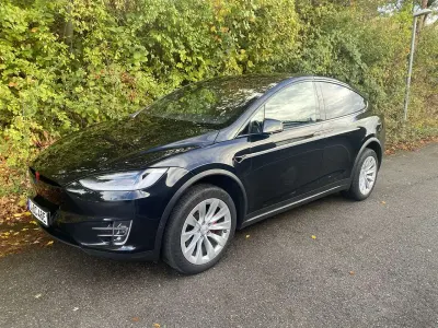 Käytetty Tesla Model X 305 kW (416 HP) 2018 Katumaasturi