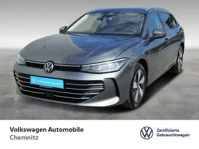 Gebraucht VW Passat Elegance 150 PS (110 kW) 2025 Grau Kombi