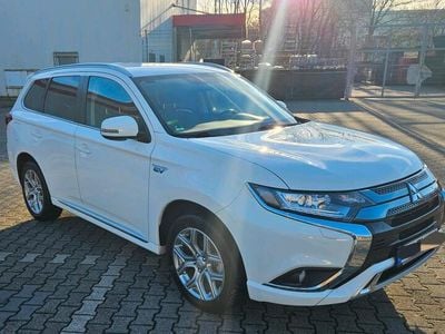 Mitsubishi Outlander P-HEV