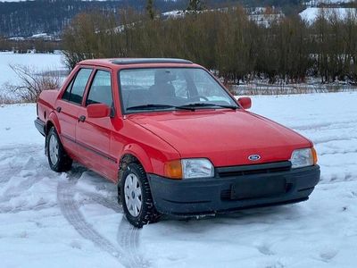 Gebraucht Ford Orion 54 PS (39 kW) 1988 Rot Limousine
