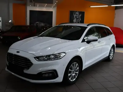 Gebraucht Ford Mondeo 150 PS (110 kW) 2021 Weiß Limousine