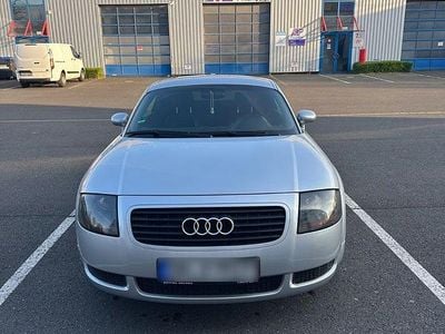 Second-hand Audi TT Sport 179 CP (131 kW) 1999 Argintiu Coupe