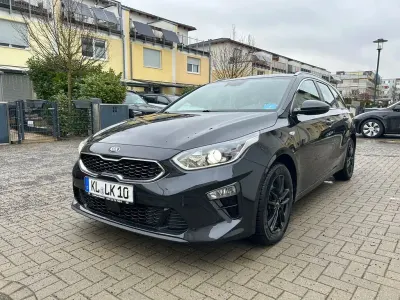 Gebraucht Kia Ceed Sportswagon Vision 136 PS (100 kW) 2019 Schwarz Kombi