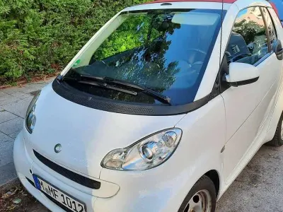 Gebraucht Smart ForTwo Cabrio 71 PS (52 kW) 2011 Weiß Cabrio