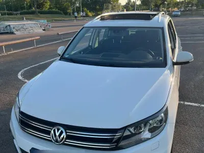 Gebraucht VW Tiguan Sportline 140 PS (102 kW) 2014 Weiß SUV