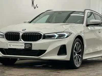 Gebraucht BMW 320 Comfort Edition 190 PS (139 kW) 2023 Mineralweiß metallic Kombi