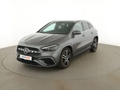 Gebraucht Mercedes GLA200 AMG line 177 PS (130 kW) 2023 Grau SUV