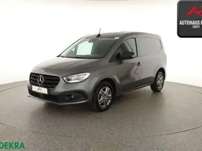 Używany Mercedes Citan 110 95 KM (69 kW) 2023 Biały Minivan