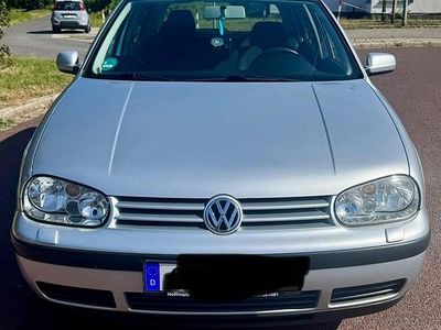 Silber Gebraucht 2002 VW Golf Limousine | 2.500 € (Fairer Preis)