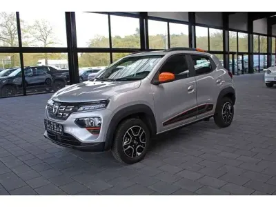 Usata Dacia Spring Comfort Plus 33 kW (45 CV) 2022 Nero Utilitaria
