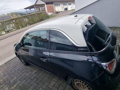 Second-hand Opel Adam Unlimited 87 CP (63 kW) 2016 Negru Hatchback