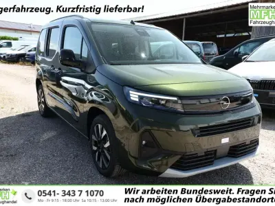 Neu Opel Combo 131 PS (96 kW) 2026 Sirkka grün metallic Van / Kleinbus