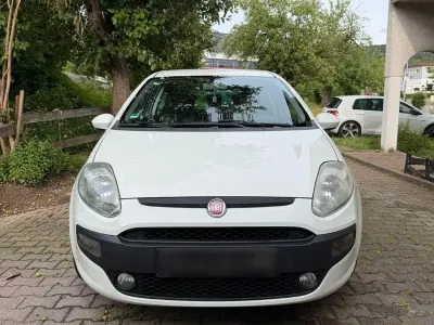 Gebraucht Fiat Punto 135 PS (99 kW) 2010 Weiß Kleinwagen
