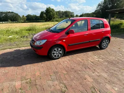 Gebraucht Hyundai Getz 67 PS (49 kW) 2009 Rot Kleinwagen