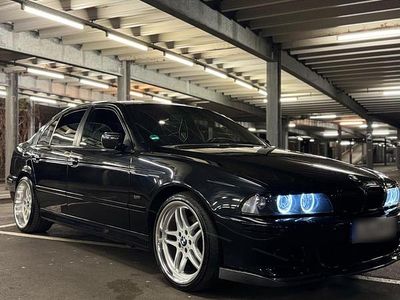 Gebraucht BMW 530 220 PS (161 kW) 2001 Schwarz Limousine