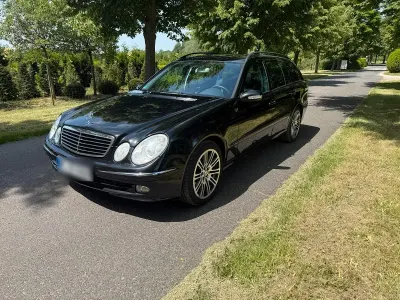 Gebraucht Mercedes E500 Avantgarde 305 PS (224 kW) 2004 Schwarz Kombi