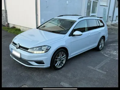 Gebraucht VW Golf VII 116 PS (85 kW) 2019 Andere farben Kombi