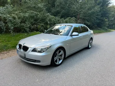 Gebraucht BMW 520 177 PS (130 kW) 2009 Silber Limousine