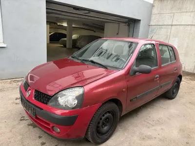 Gebraucht Renault Clio 75 PS (55 kW) 2002 Rot Limousine
