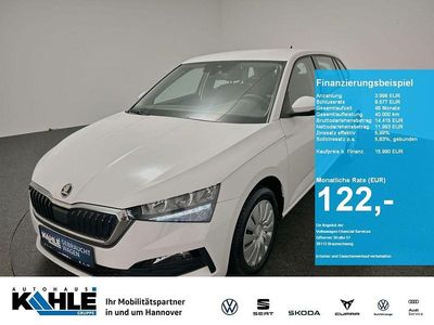 Gebraucht Skoda Scala Cool Plus 95 PS (69 kW) 2022 Candyweiß Kleinwagen