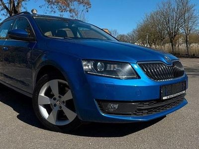 Gebraucht Skoda Octavia Elegance 179 PS (131 kW) 2013 Blau Kombi