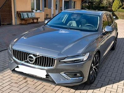 Gebraucht Volvo V60 Inscription 250 PS (183 kW) 2018 Grau Kombi