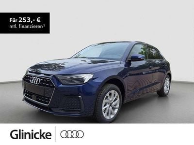 Navarrablau metallic Neu 2025 Audi A1 Advanced Plus Kleinwagen | 29.870 € (Guter Preis)