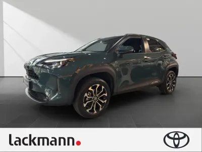 Neu Toyota Yaris 131 PS (96 kW) 2025 Blau Kleinwagen