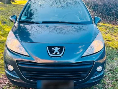 Gebraucht Peugeot 207 173 PS (127 kW) 2009 Andere farben Limousine
