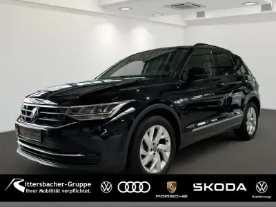 Gebraucht VW Tiguan Life 150 PS (110 kW) 2023 (deep black perleffekt) SUV
