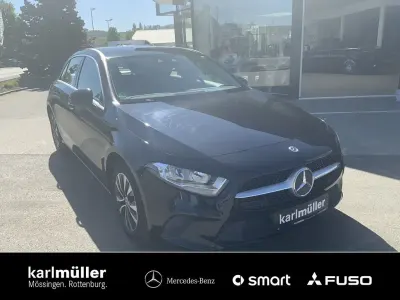 Gebraucht Mercedes A180 Progressive 136 PS (100 kW) 2021 Kosmosschwarz Limousine