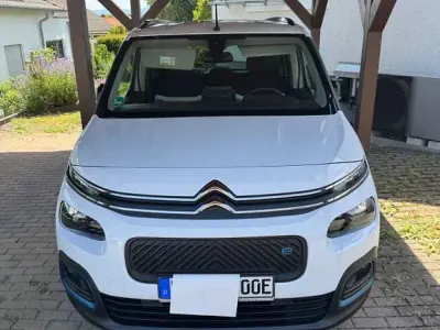 Gebraucht Citroën e-Berlingo 100 kW (136 PS) 2023 Weiß Van / Kleinbus
