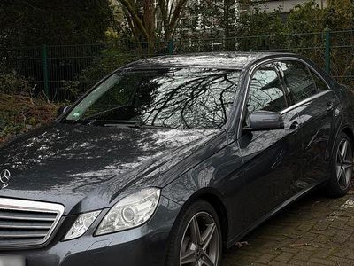 Usata Mercedes E220 170 CV (125 kW) 2012 Grigio Berlina
